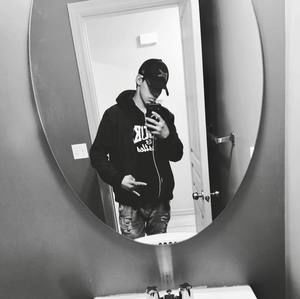 Meet your Posher, Gill